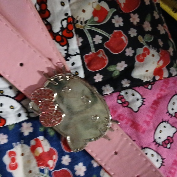 Hello Kitty Bundle - Picture 5 of 6